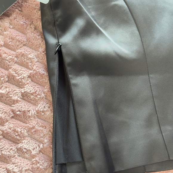 NEW French Connection Illusion Neck Black Top Size 6 - Picture 11 of 12